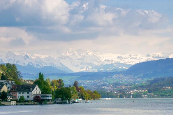 Kota Zurich ada di posisi keempat. Pandemi membuat inflasi paling cepat selama lima tahun terakhir (Foto: Endar Permadi/dTraveler) Kota Zurich ada di posisi keempat. Pandemi membuat inflasi paling cepat selama lima tahun terakhir (Foto: Endar Permadi/dTraveler)