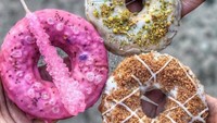 Di Los Angeles ada Birdies (@birdiesdtla) yang punya banyak jenis donat unik. Kreasi donatnya kekinian seperti donat pelangi, rock candy dan galaksi. Gemes! Foto: Istimewa