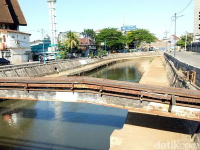 Gubernur Bangkok Mau Belajar, Begini Kondisi Sungai di Jakarta
