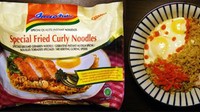 Ini mie instan merek Indomie asal Indonesia yang disebut-sebut oleh Seriouseats tahun 2012 jadi mie instan paling populer di dunia. Mie goreng keriting ini disebut-sebut memiliki rasa yang enak dan makin sedap dipadu dengan telur, cabai dan lembaran daging. Foto: Istimewa
