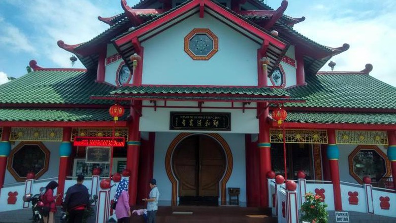 Masjid Cheng Hoo Purbalingga Masjid Cheng Hoo di Purbalingga bentuknya seperti klenteng