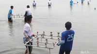 Acara ini merupakan kegiatan sosial dan lingkungan yang berkonsentrasi pada pelestarian laut dan pantai  