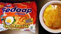 Selain Indomie, ada juga merek mie instan Indonesia yang terkenal yaitu Mie Sedaap. Salah satu yang banyak dicari adalah rasa kari sepesial dengan bumbu kari kental. Foto: Istimewa
