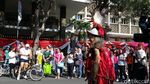 Indahnya Karnaval Baju Adat Nusantara yang Terancam Punah