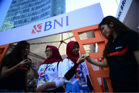 BNI Hadirkan Kartu Edisi Khusus di Parade HUT ke-50 ASEAN
