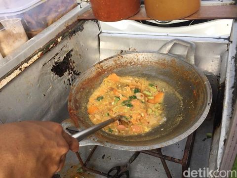 Cara Membuat Seblak yang Enak Pedas dan Kaya Isi Cara Membuat Seblak yang Enak Pedas dan Kaya Isi