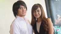Semua wanita pasti mimpi untuk marriage kan. Aku sih yang biasa-biasa aja yang penting sah. Nggak ada yang harus gimana, mewah atau gimana,” kata Vicy. Foto: Desi Puspasari/detikHOT