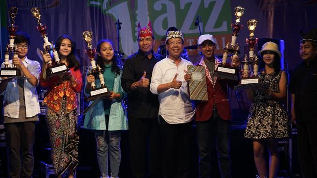 Para pemenang Banyuwangi Student Jazz Festival (BSJF) 2017