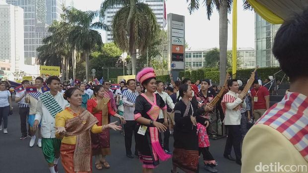 Parade ASEAN 50