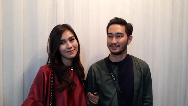 Syahnaz Cerita Dilamar di Italia, Apa Kado Mulan untuk Dul?