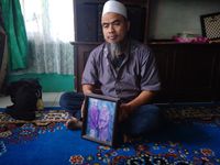 Keluarga Mak Ayah Korban First Travel