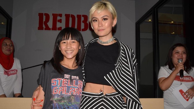 Mengintip Restoran Milik Agnez Mo Hingga Sarapan Mie Ayam Gerobakan yang Enak