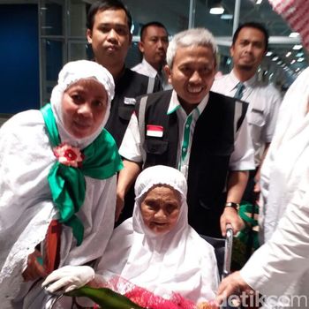 Baiq Mariah jemaah tertua berusia 104 tahun