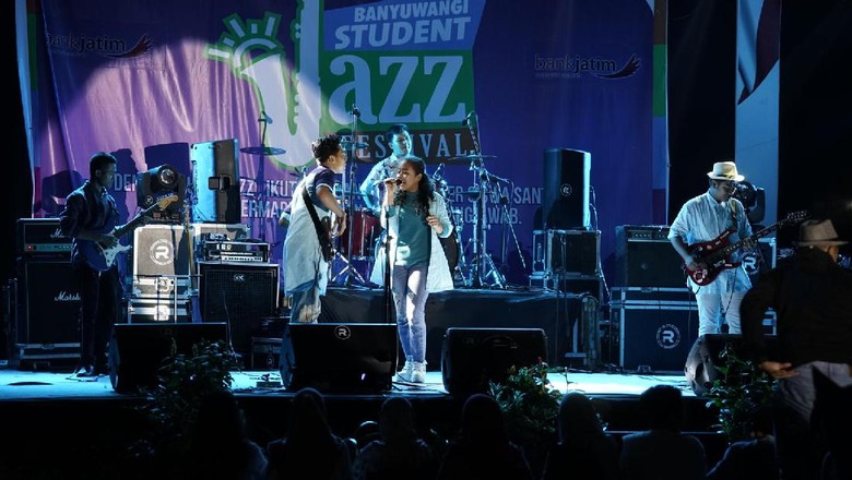 Talenta Jazz Muda Hadir dalam Banyuwangi Student Jazz Festival Talenta Jazz Muda Hadir dalam Banyuwangi Student Jazz Festival