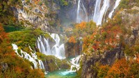 Sungai Plitvica merupakan sungai yang menakjubkan dengan pemandangan indah di Kroasia. Sungai ini berada di dalam kawasan Plitvice Lakes National Park (Thinkstock)