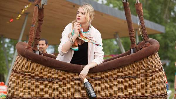 The Layover, saat Alexandra Daddario dan Kate Upton Berebut Cowok The Layover, saat Alexandra Daddario dan Kate Upton Berebut Cowok