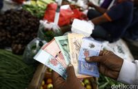 Di Pasar Ini Bisa Bayar Pakai Rupiah & Ringgit