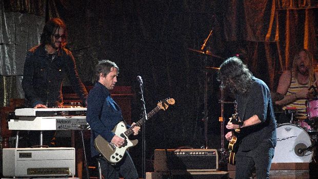 Foo Fighters Bersaing dengan Metallica di Best Rock Song