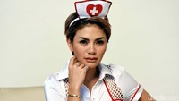 Beragam film pun memakai jasanya untuk peran-peran wanita seksi. Pool/Noel/detikFoto.