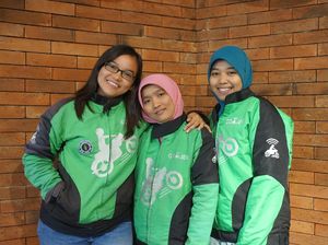 Biar Tak Di-cancel Penumpang, Ojol Wanita Dibekali Safety Riding