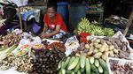 Belanja dengan Dua Mata Uang di Pasar Perbatasan Entikong