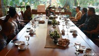 Suasana pertemuan Habibie dengan GMPG.
