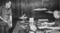 Jenderal LB Moerdani menghadap Presiden Soeharto.