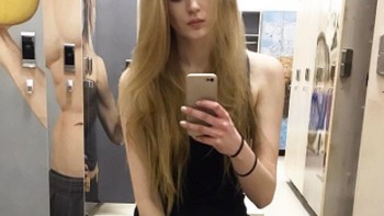 Namanya Alisa Manyonok asal Rusia. Foto: Instagram