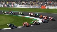 Valentino Rossi dari Movistar Yamaha sempat memimpin balapan. (Foto: Shaun Botterill/Getty Images)