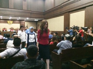 Istri Andi Narogong Bersaksi di Sidang e-KTP