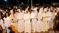 Perangkat Desa Kalilunjar, Mukhlis, mengatakan aksi ini dilakukan untuk mengingatkan pejabat dari tingkat desa hingga pemerintah pusat untuk lebih amanah terhadap jabatan yang tengah diembannya.