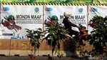 Foto: Gara-gara Galian Trotoar di Jakarta Nggak Pernah Rapi