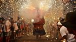 Foto: Pesta Kembang Api yang Keren di Spanyol