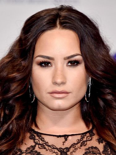  Foto: 10 Selebriti Tampil Cantik dengan Makeup Terbaik di MTV VMA 2017