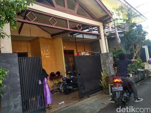 Percaya Nggak Percaya: Hujan Misterius Guyur 1 Rumah di Tebet
