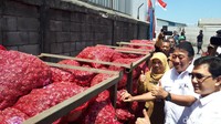 Untuk ekspor ini, Kementerian Pertanian (Kementan) menggandeng PT Aman Buana Putera dan CV Bawang Mas 99.