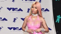 Ada beberapa netizen yang merasa aneh dengan daftar tersebut di mana tak ada nama Nicki Minaj. Alberto E. Rodriguez/Getty Imagaes