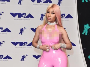 Ini Bahayanya Pakai Baju Ketat Seperti Nicki Minaj dan Kim Kardashian