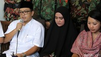 Sebelumnya, Juru bicara Presiden, Johan Budi SP, mengatakan pihak keluarga penyidik KPK Novel Baswedan sudah mengajukan surat permohonan untuk bertemu dengan Presiden Jokowi. Namun belum dipastikan kapan pertemuan itu akan berlangsung.