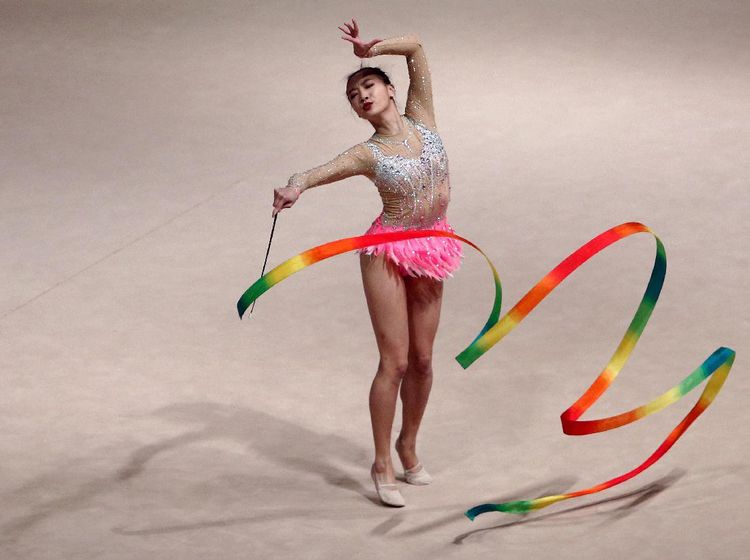 Menyaksikan Liukan Indah Pesenam Ritmik di SEA Games 2017
