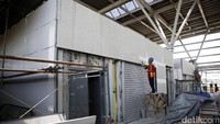 Target penyelesaian proyek di Stasiun Cikarang ini hingga siap digunakan sekitar tanggal 15-20 September mendatang.