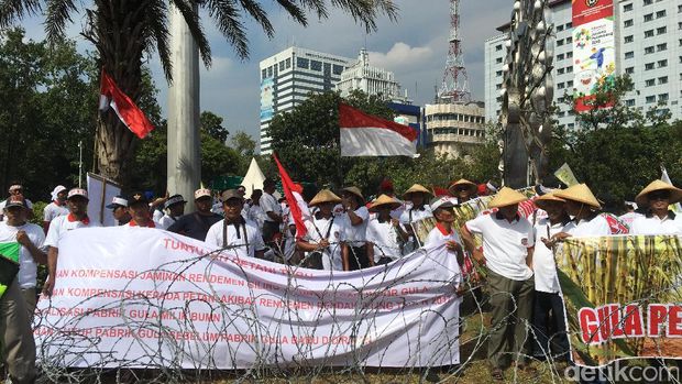 Demo petani tebu. 