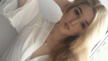 Puluhan ribu follower mengagumi kecantikannya. Foto: Instagram