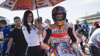 Sengitnya persaingan di enam seri sisa tak lepas dari fakta bahwa Marc Marquez, sang pengisi posisi pole di Silverstone, gagal finis akibat mengalami masalah motor. (Foto: Shaun Botterill/Getty Images)