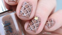 Tak usah menunggu sarapan, setiap saat Anda bisa memandangi gambar waffle di kuku-kuku cantik ini.Foto: Istimewa