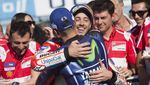 Dovizioso Diapit Vinales dan Rossi di Podium Silverstone