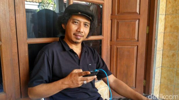 Pemilik rumah yang diguyur hujan misterius, Muzakir