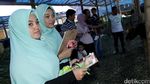 Foto: Adem Banget, SPG Hewan Kurban ini Tampil Berhijab