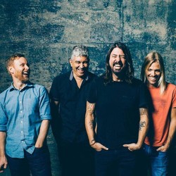 Ravel Entertainment Diundang Foo Fighters ke Konser Intimate di New Haven