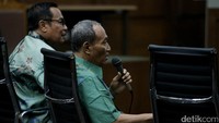 Dua terdakwa e-KTP, Irman dan Sugiharto, menjadi saksi dalam sidang Miryam Haryani di kasus pemberian keterangan palsu.